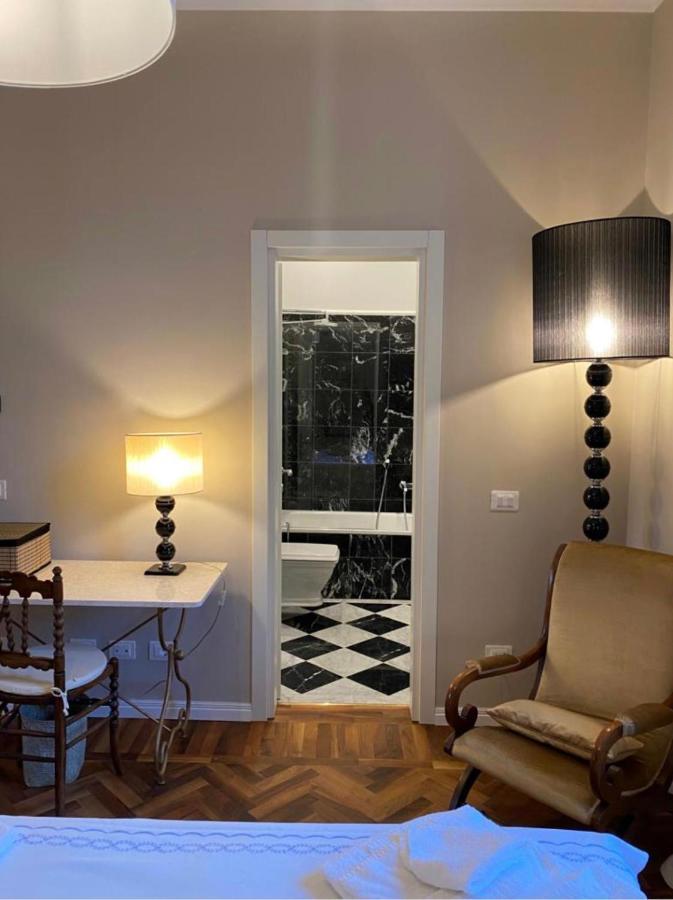 Charming Apt In San Frediano Apartment Florence Exterior photo
